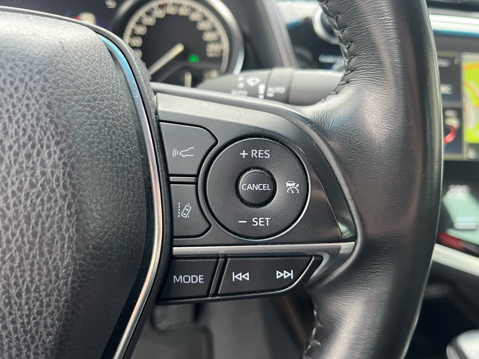 Toyota Camry 2,5 Hybrid H3 Executive CVT 4d