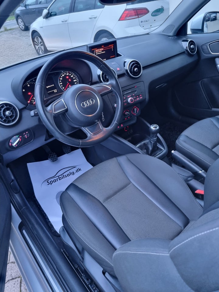 Audi A1 1,6 TDi 105 Ambition 3d