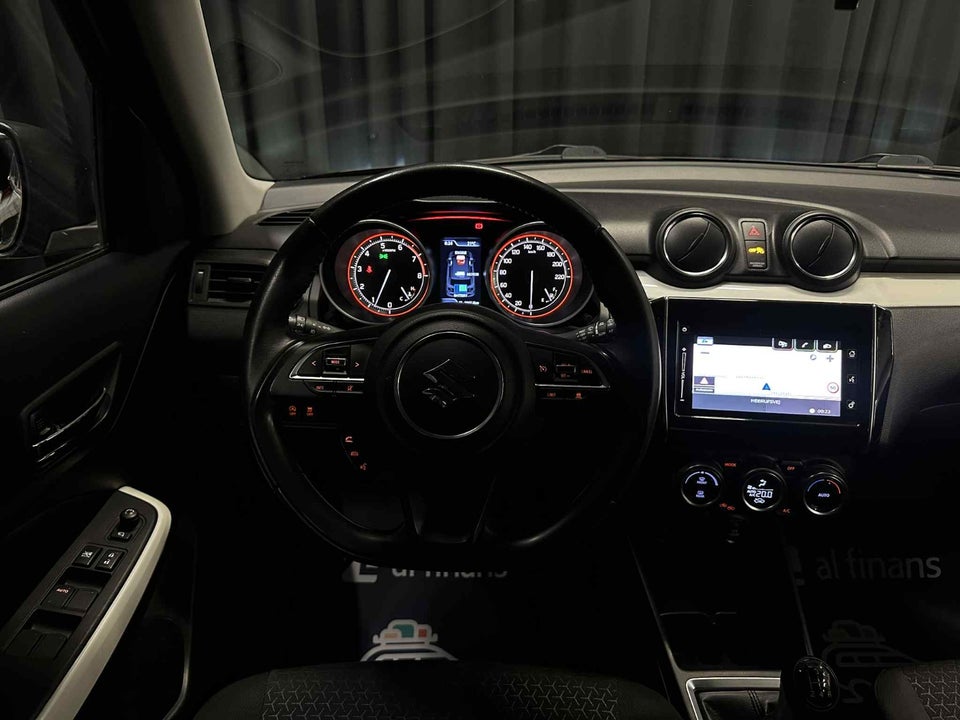 Suzuki Swift 1,0 Boosterjet SHVS Exclusive 5d