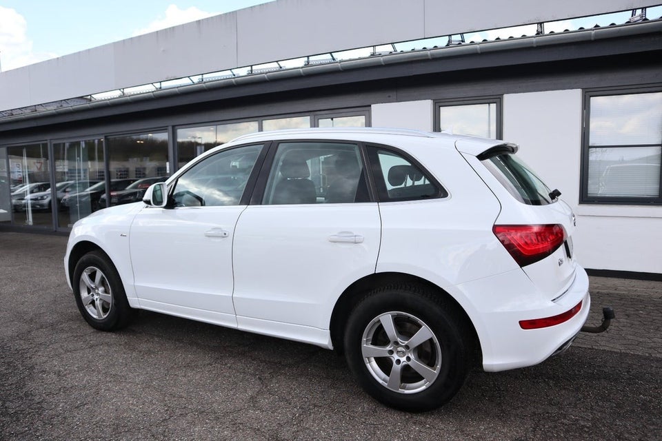 Audi Q5 2,0 TDi 190 S-line quattro S-tr. 5d