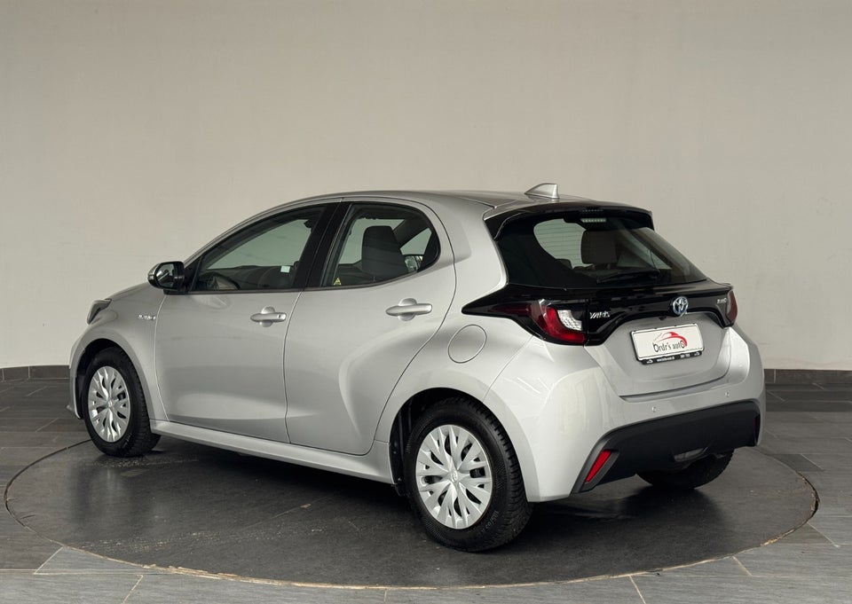 Toyota Yaris 1,5 Hybrid H3 e-CVT 5d