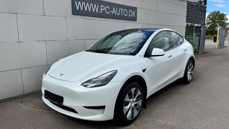 Tesla Model Y RWD 5d