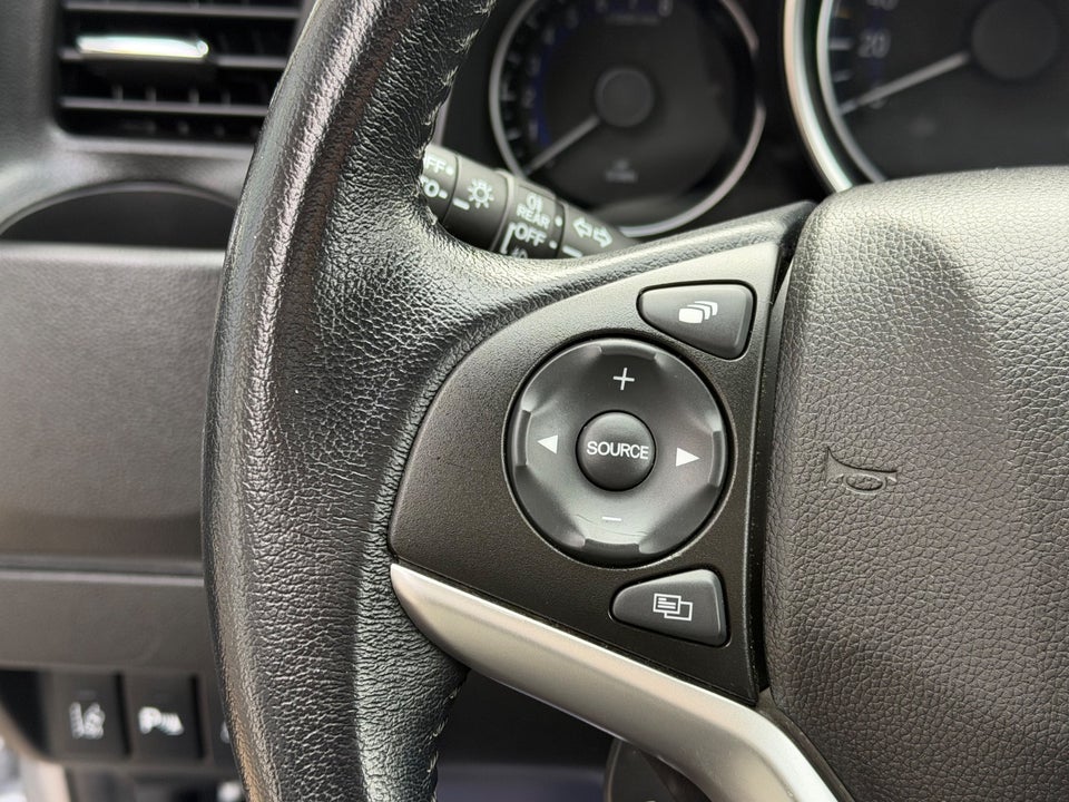 Honda Jazz 1,3 i-VTEC Elegance 5d