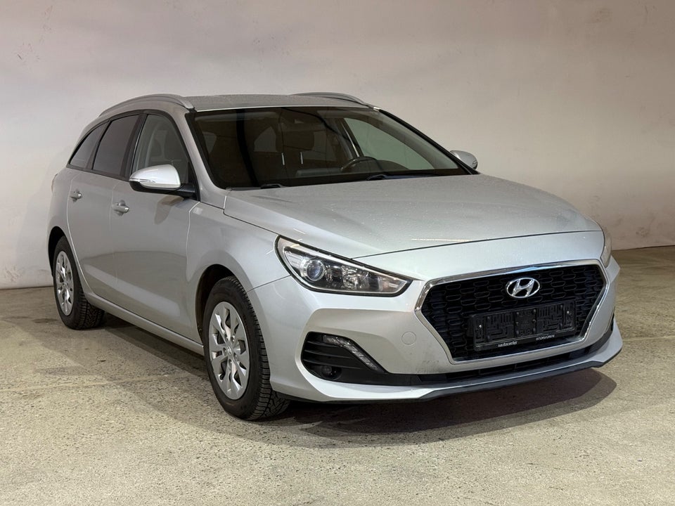 Hyundai i30 1,6 CRDi 115 Life stc. 5d