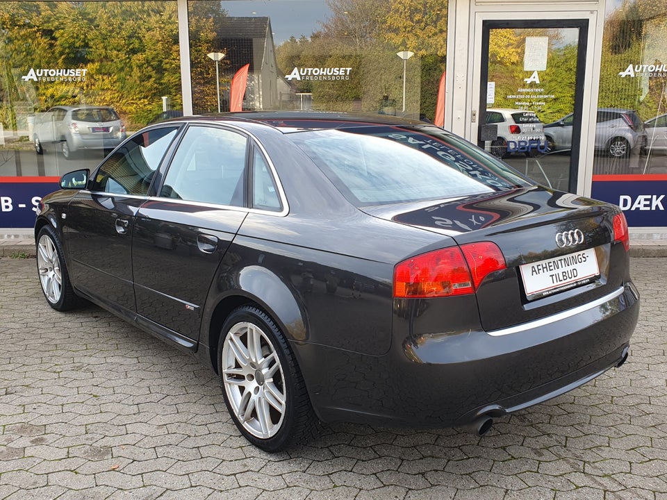 Audi A4 1,8 T 163 4d