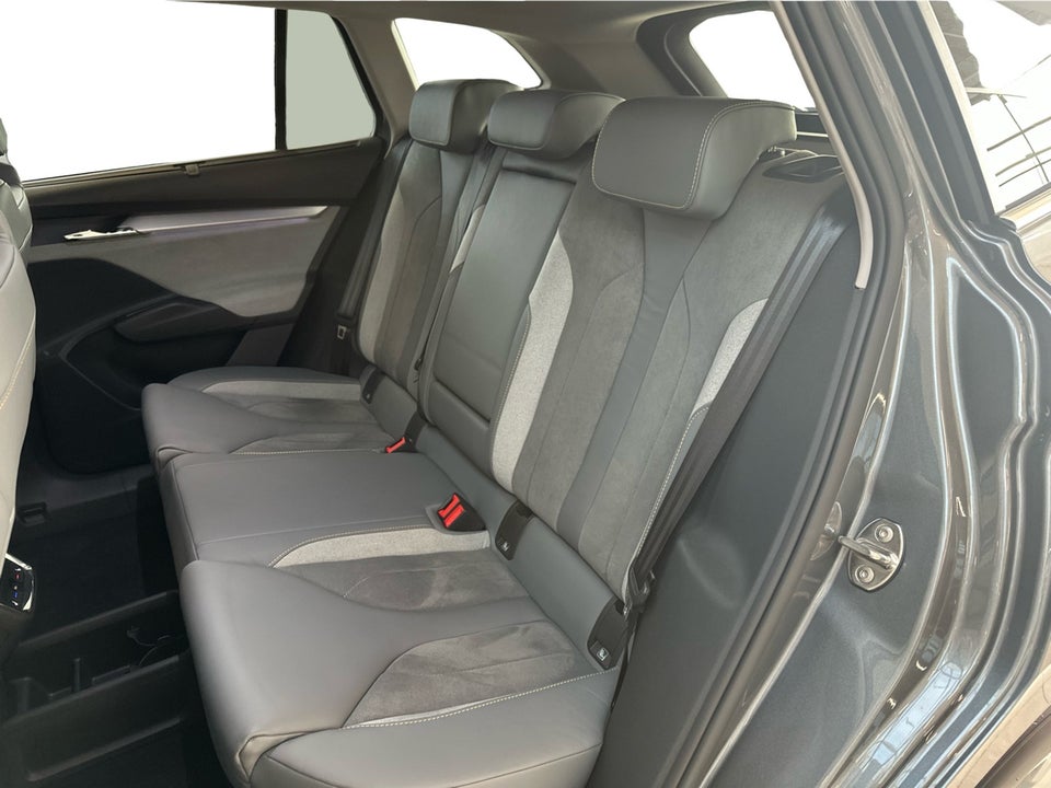 Skoda Enyaq 80x iV 5d