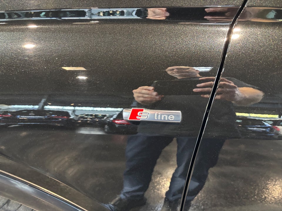 Audi Q4 e-tron 40 S-line Sportback 5d