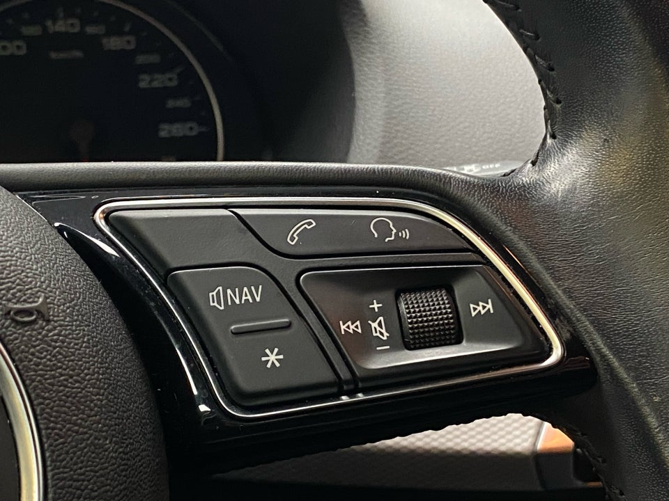 Audi Q2 1,0 TFSi 116 S-tr. 5d
