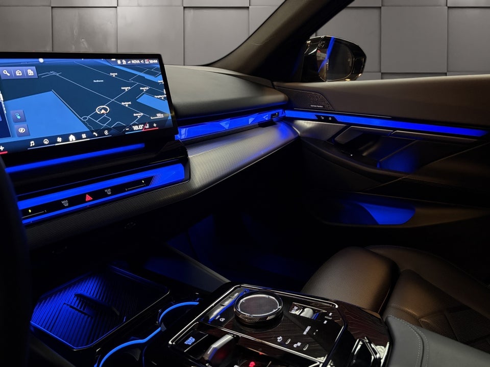 BMW i5 M60 M-Sport xDrive 4d