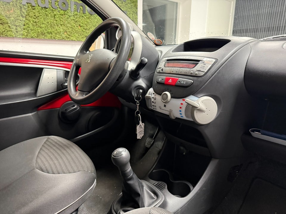 Peugeot 107 1,0 Champion 5d