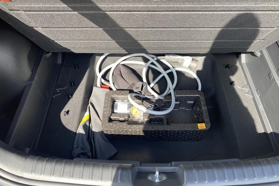 Kia Niro 64 EV Premium 5d