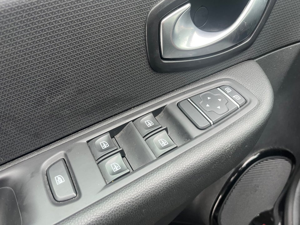 Renault Clio IV 0,9 TCe 90 Limited Sport Tourer 5d