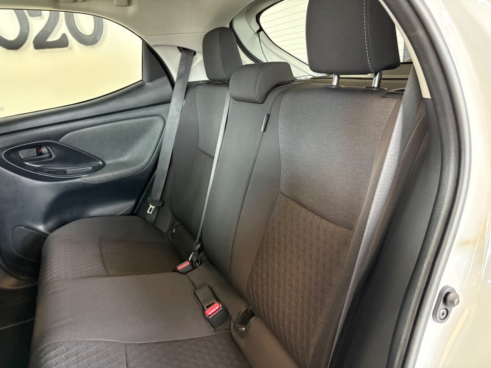 Toyota Yaris 1,5 Hybrid H3 e-CVT 5d