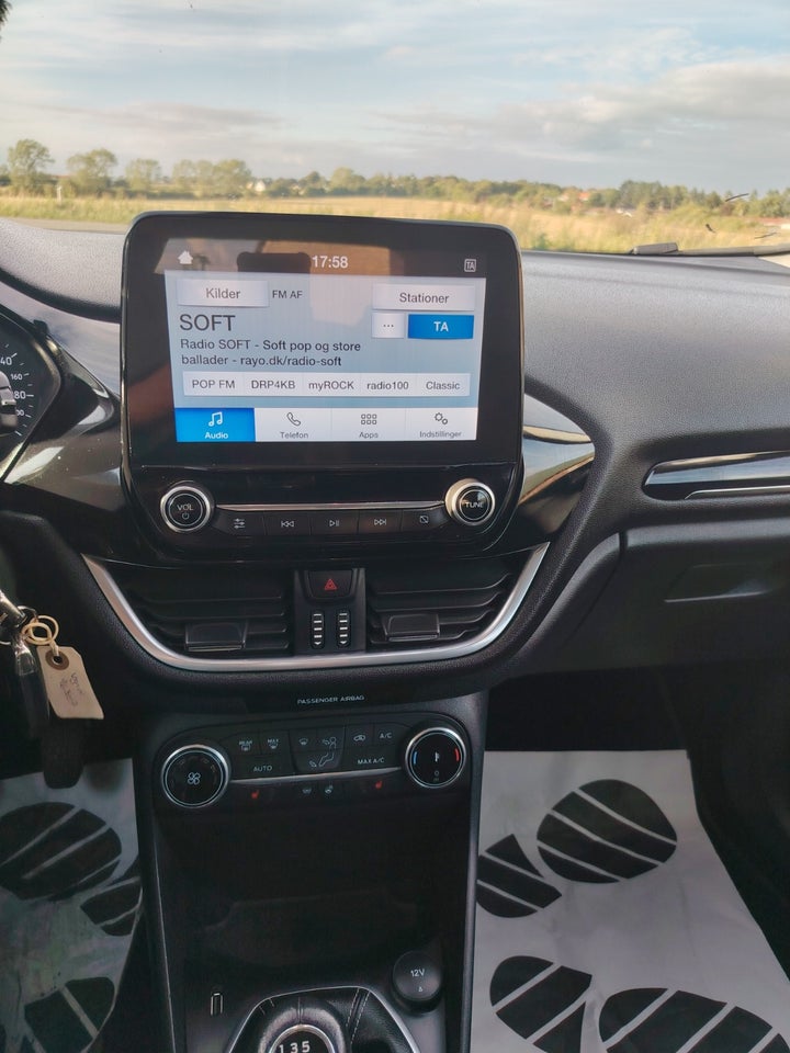 Ford Fiesta 1,0 EcoBoost mHEV Titanium 5d