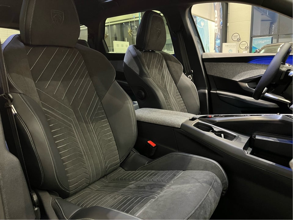Peugeot e-5008 77 GT Pack 7prs 5d
