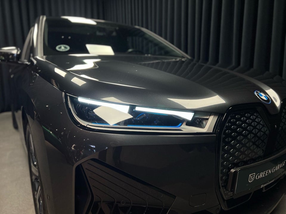 BMW iX xDrive50 Sport 5d