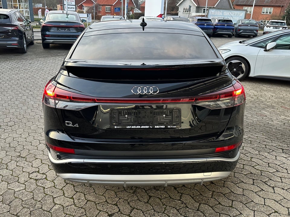 Audi Q4 e-tron 40 S-line Sportback 5d