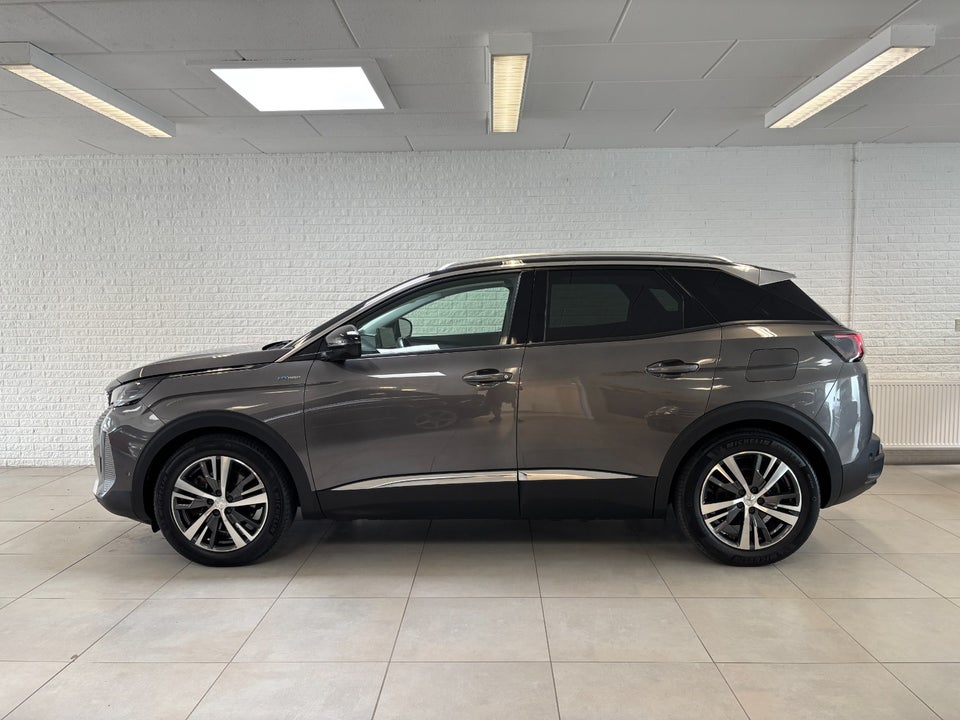 Peugeot 3008 1,6 Hybrid First Selection EAT8 5d