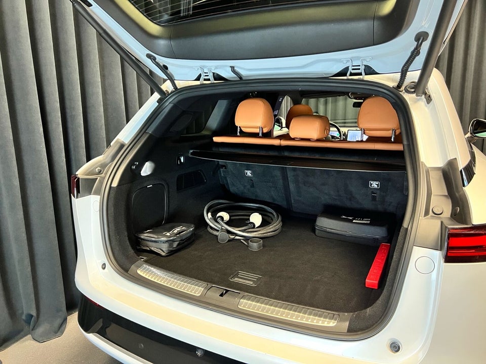 Xpeng G9 Long Range 5d