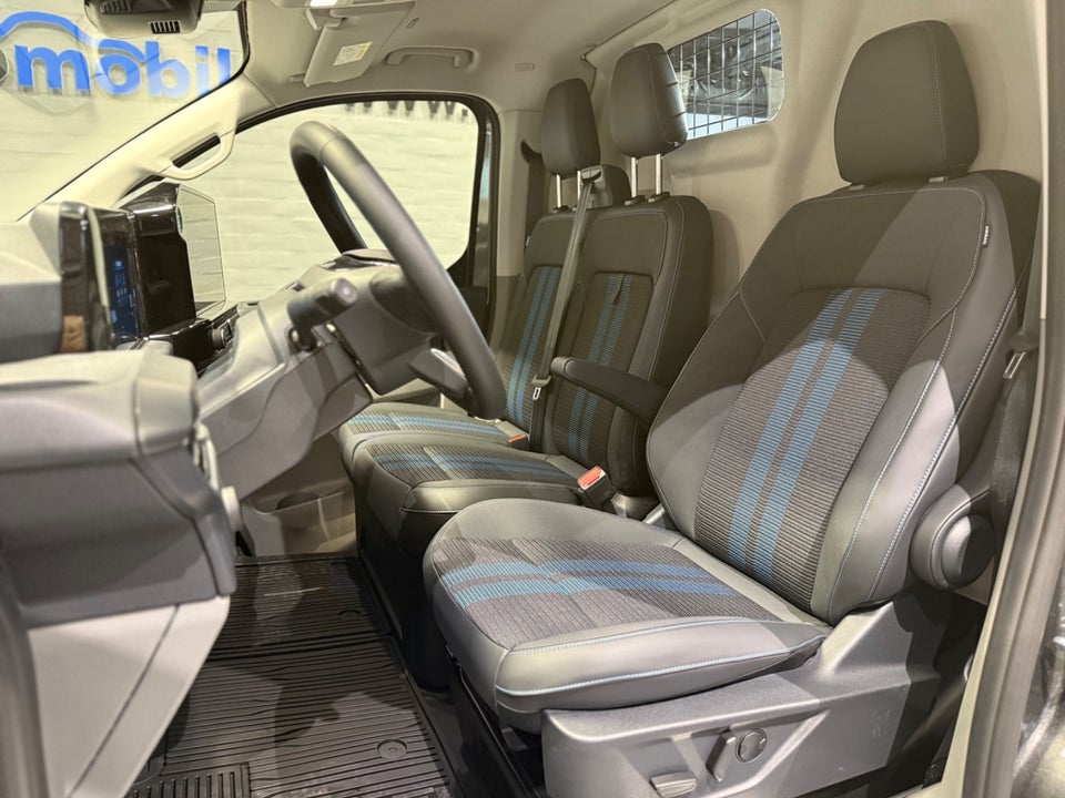 Ford Transit Custom 320L 2,0 EcoBlue Sport aut.