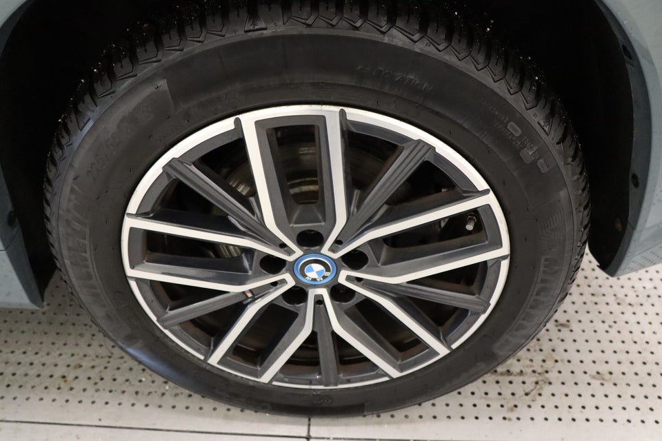 BMW iX1 xDrive30 M-Sport Premium 5d