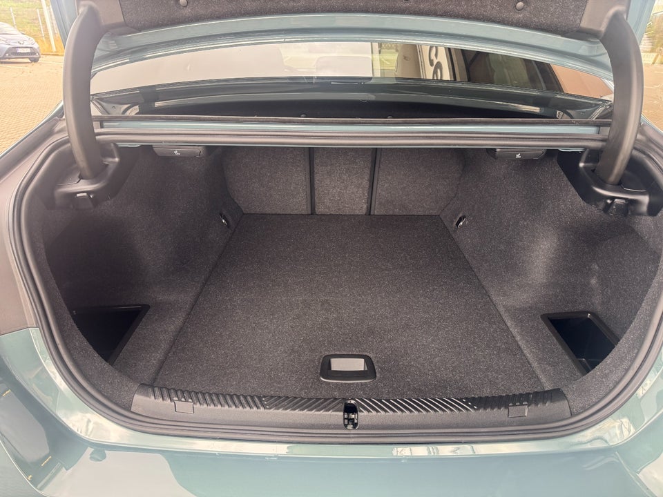 BMW i5 eDrive40 M-Sport 4d