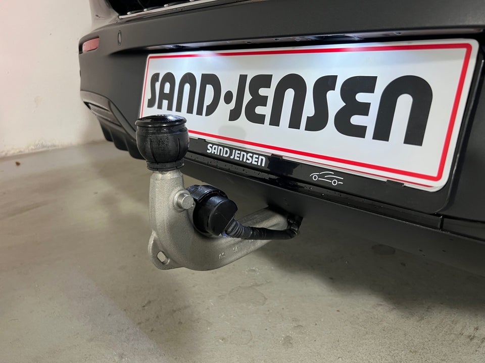 Mercedes EQA300 AMG Line 4Matic 5d