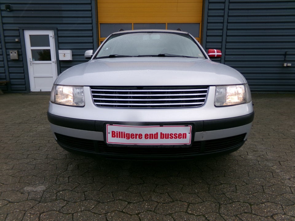 VW Passat 1,6 Comfortline Variant 5d