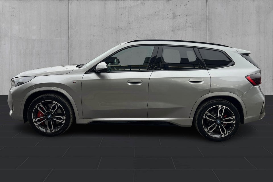 BMW iX1 eDrive20 M-Sport Pro 5d