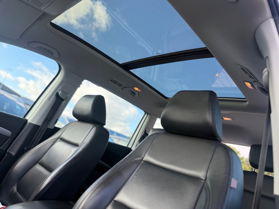 VW Sharan 2,0 TDi 140 Comfortline DSG BMT 5d