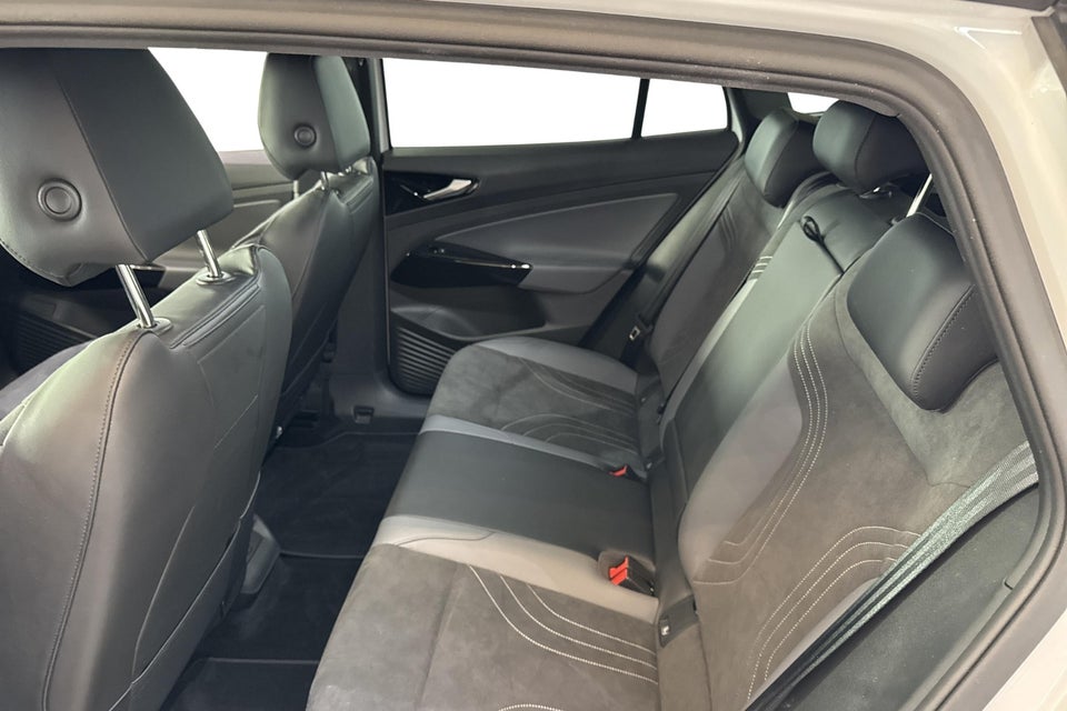 VW ID.4 77 Style+ 5d