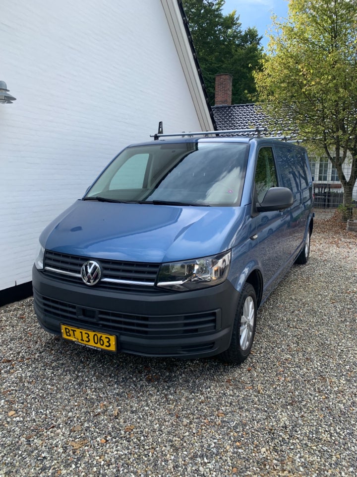 VW Transporter 2,0 TDi 150 Kassevogn lang