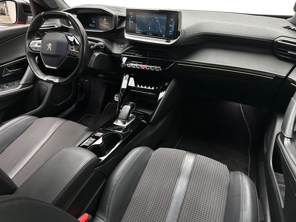 Peugeot e-2008 50 GT 5d