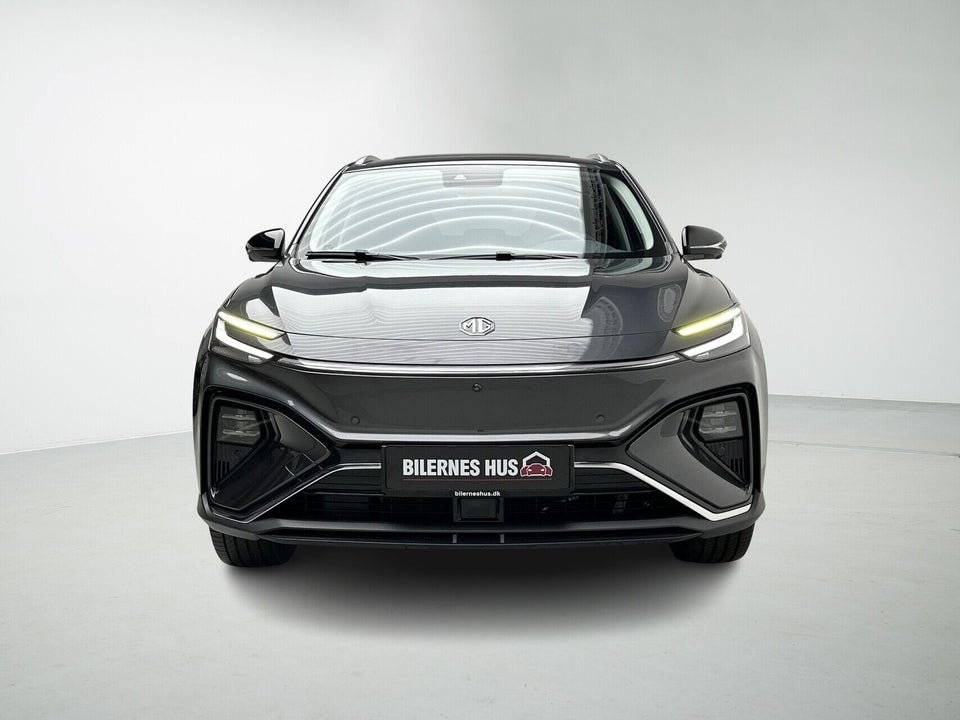 MG Marvel R Luxury 5d