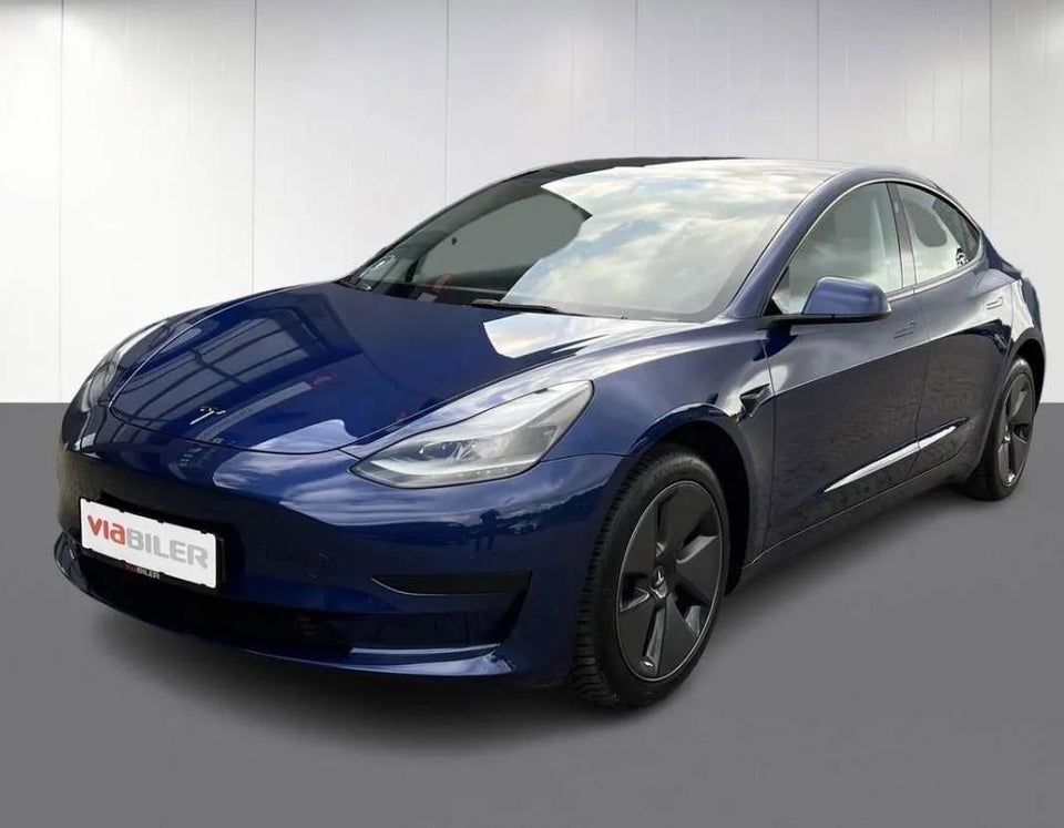 Tesla Model 3 Long Range AWD 4d