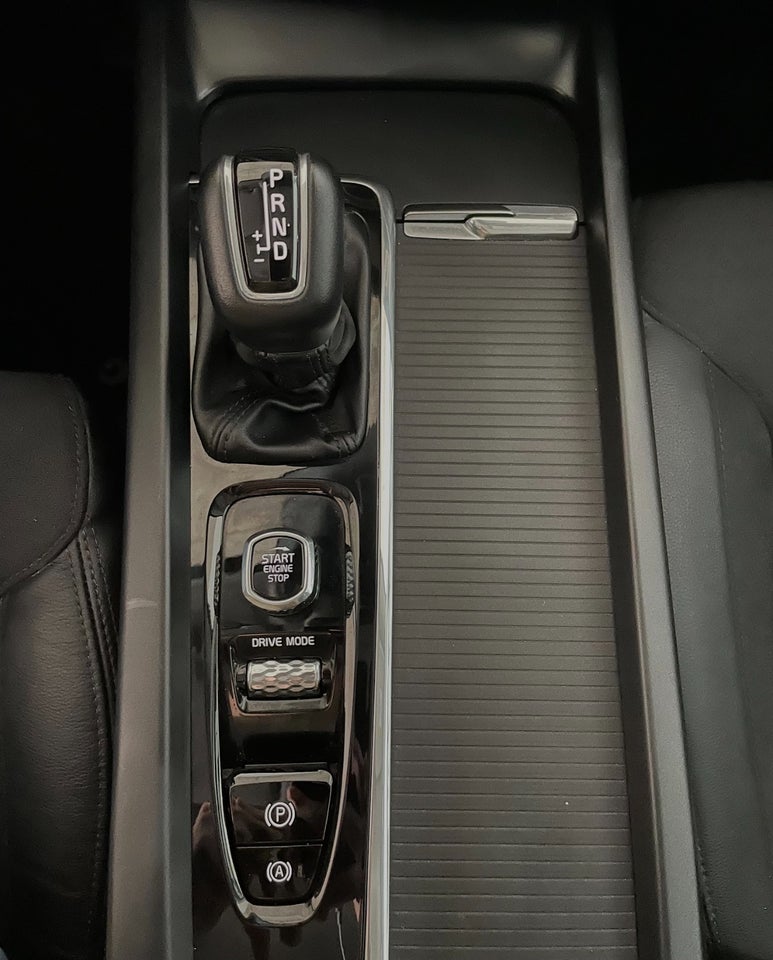 Volvo XC60 2,0 T4 190 Momentum aut. 5d