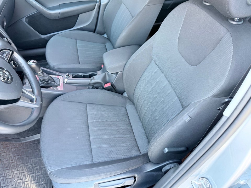 Skoda Octavia 2,0 TDi 150 Business Line+ Celebration Combi DSG 5d