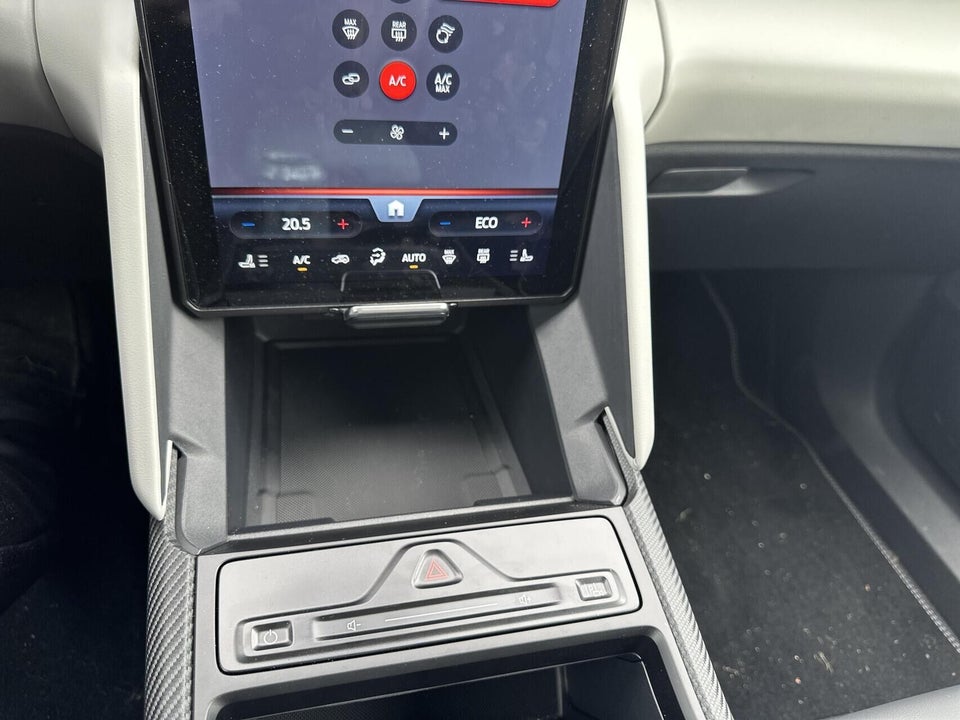 Ford Explorer 77 Premium Extended Range 5d
