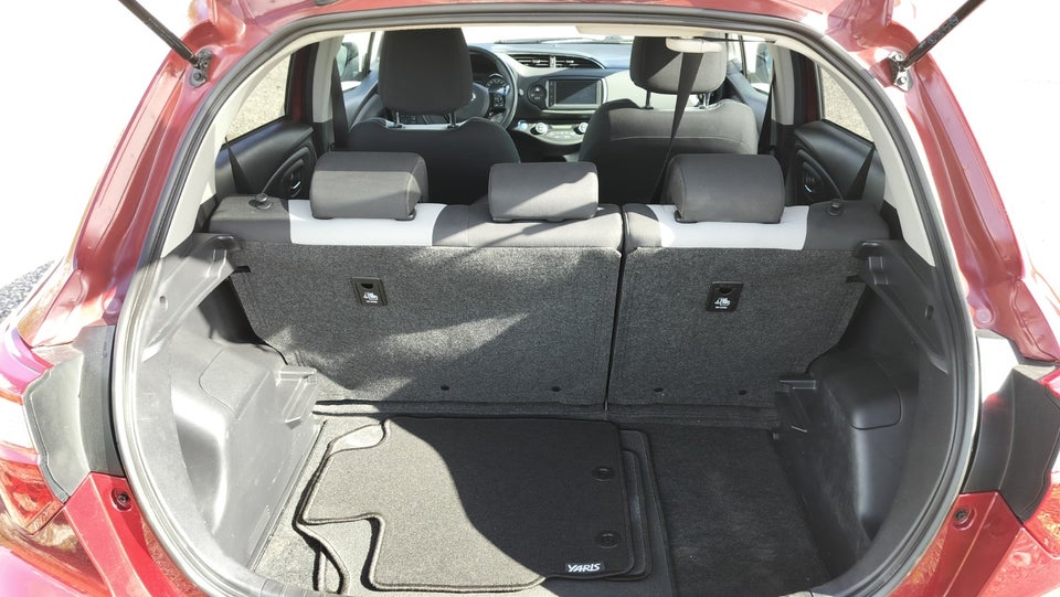 Toyota Yaris 1,5 Hybrid H3 Limited e-CVT 5d