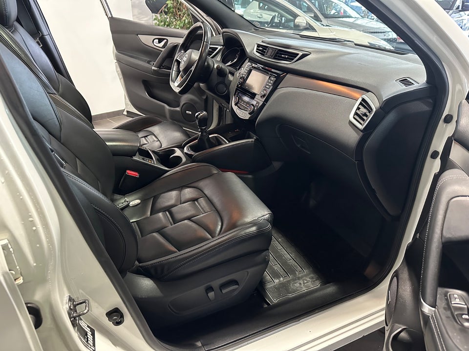 Nissan Qashqai 1,2 Dig-T 115 Tekna+ Van 5d