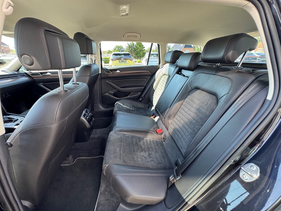 VW Passat 2,0 TSi 280 Highline Variant DSG 4Motion 5d