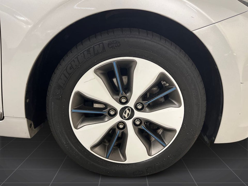 Hyundai Ioniq 1,6 PHEV Trend DCT 5d