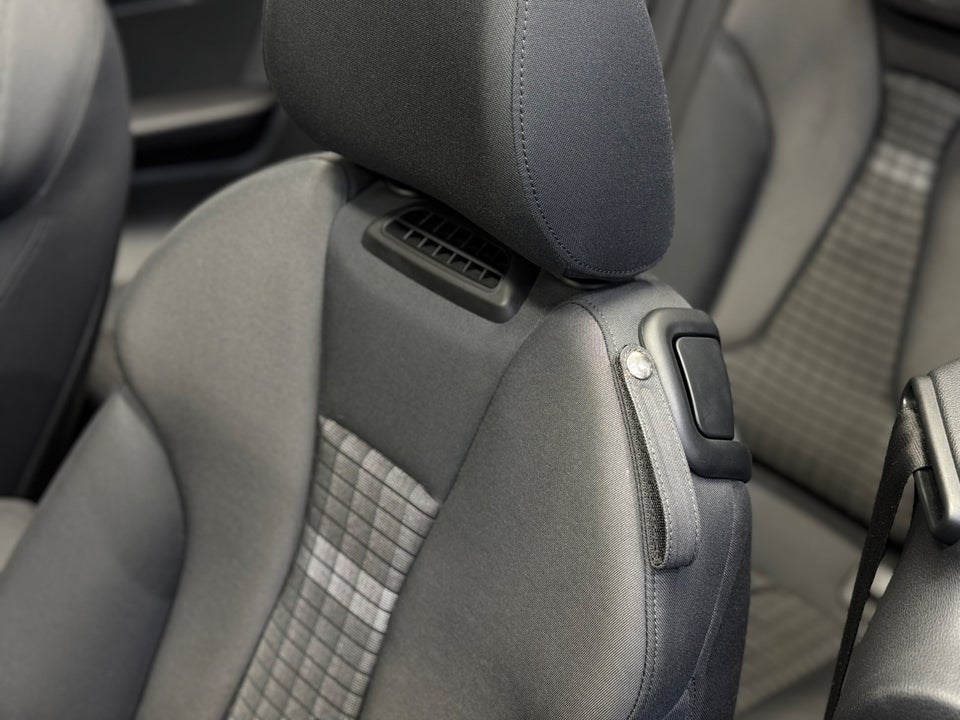 Audi A3 35 TFSi Cabriolet S-tr. 2d