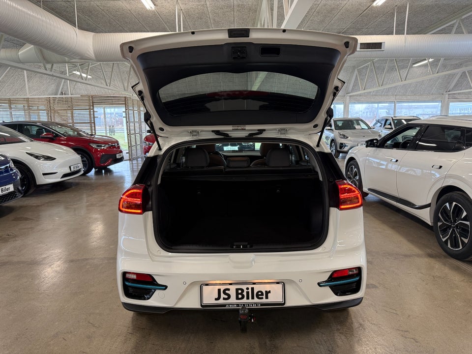 Kia e-Niro 64 Advance 5d