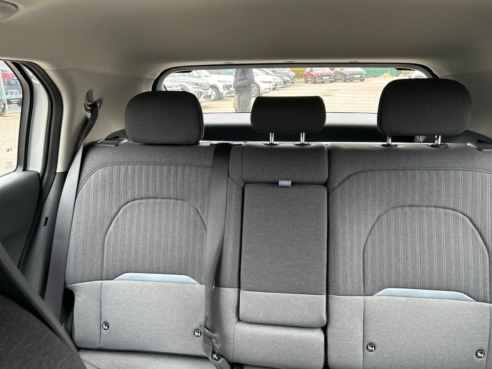 Kia EV3 58 Standard Range Access 5d