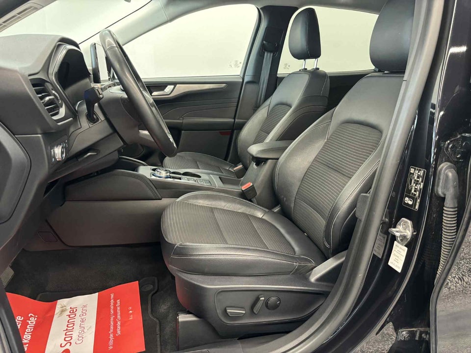 Ford Kuga 2,5 PHEV Titanium X CVT 5d