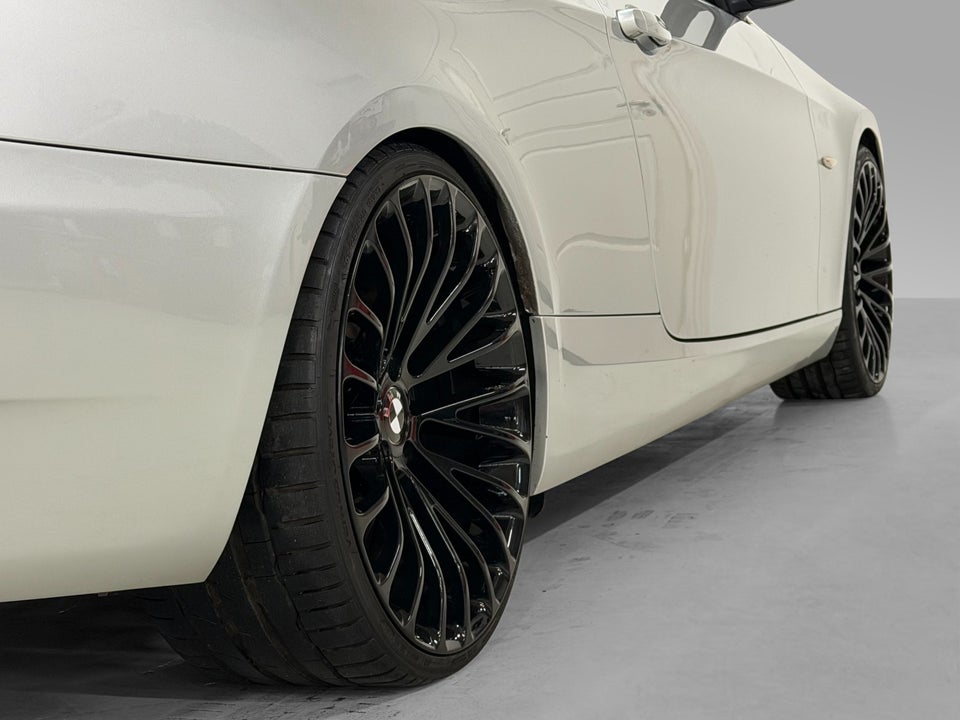 BMW 335i 3,0 Cabriolet aut. 2d