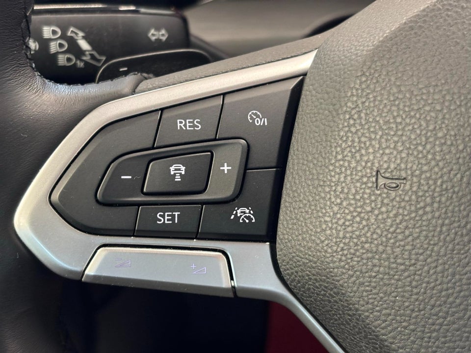 VW Golf VIII 1,4 eHybrid DSG 5d