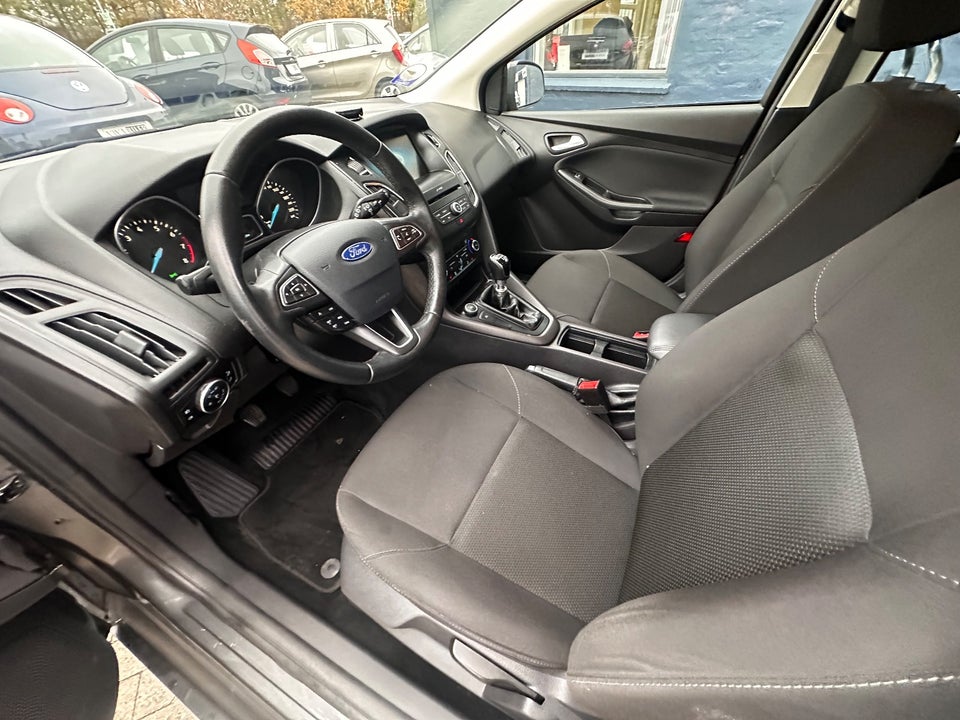 Ford Focus 1,0 SCTi 125 Business stc. 5d