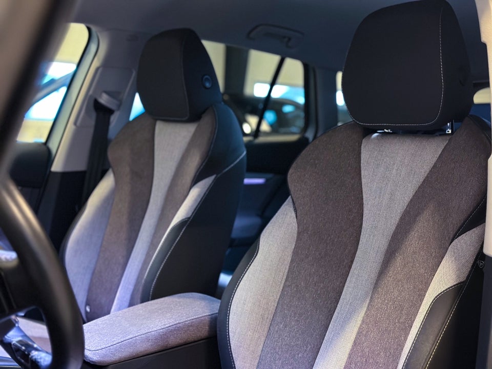 Skoda Enyaq 60 iV Selection Lodge 5d